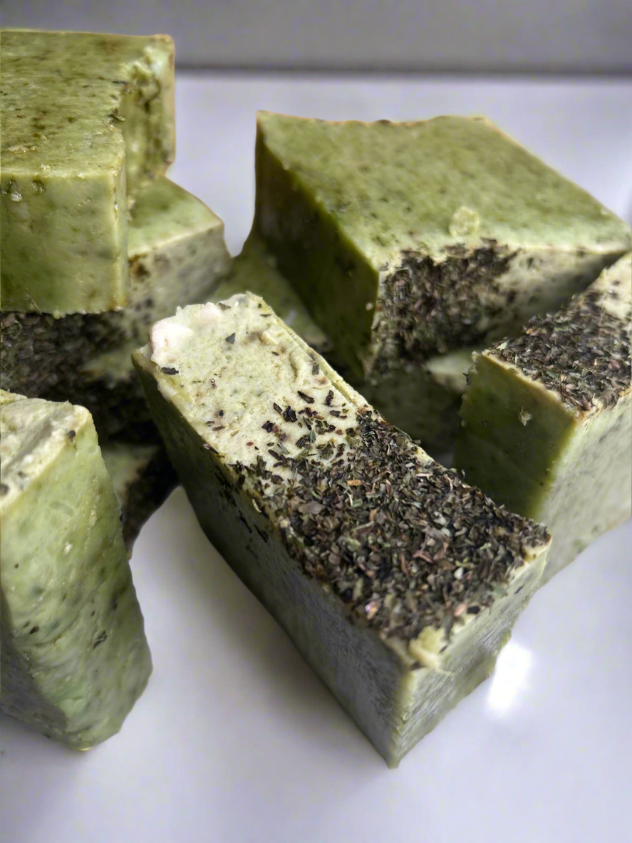 Aleo Vera, Cucumber & Green Tea Clarifying Soap